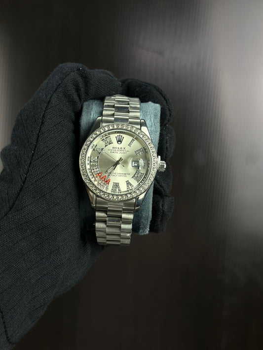Rolex Oyster Perpetual Datejust – Silver Dial with Diamond Bezel (Replica)