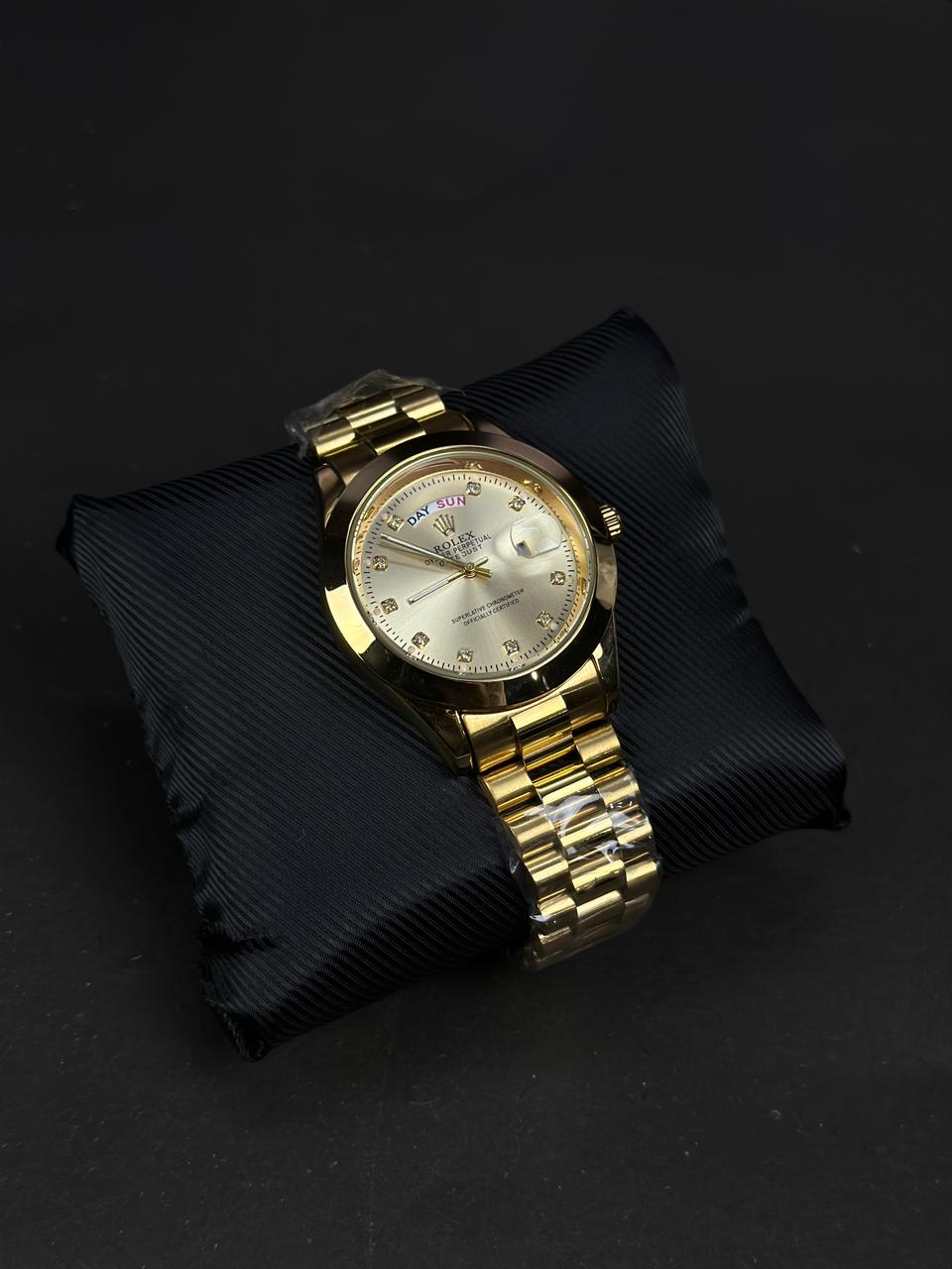 Rolex Day-Date Oyster Perpetual – Yellow Gold with Champagne Dial (Replica)